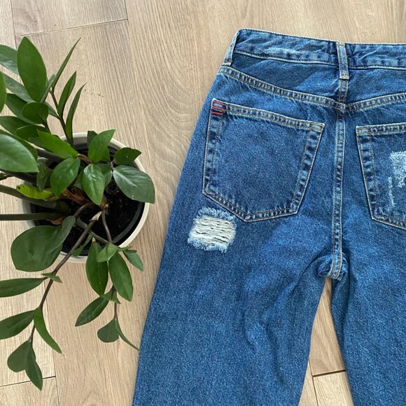 BDG (from Urban Outfitters) Mid-Blue "Mom High-Rise" Distressed Jeans - Picture 12 of 14
